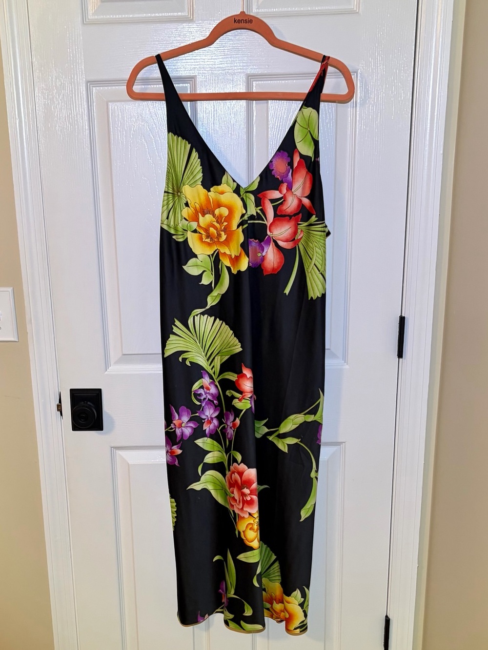 Like New Josie Natori Tropical Floral Print Silky Sexy Feminine Slip Dress. XL